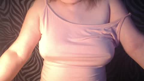 Snapshot of stonenipple chatting on 05-25-26, 01:39 stonenipple online show from 05-25-26, 01:39