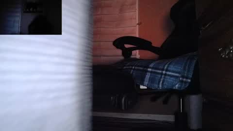 Snapshot of stoner394 chatting on 01-26-25, 11:39 stoner394 online show from 01-26-25, 11:39