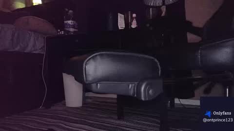 Snapshot of stoner394 chatting on 10-20-25, 11:16 stoner394 online show from 10-20-25, 11:16