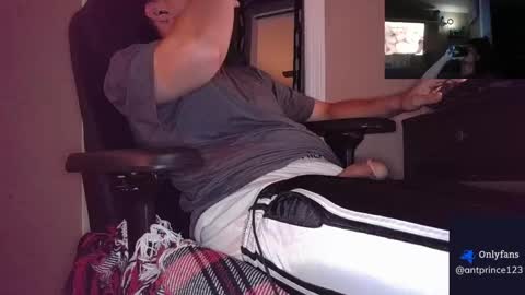 Snapshot of stoner394 chatting on 04-10-26, 07:02 stoner394 online show from 04-10-26, 07:02