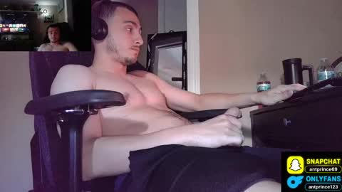 Snapshot of stoner394 chatting on 05-14-26, 12:06 stoner394 online show from 05-14-26, 12:06