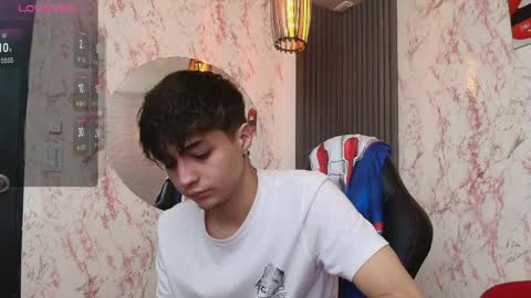 Snapshot of stonne69 chatting on 06-08-26, 06:52 stonne69 online show from 06-08-26, 06:52