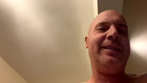 Stoodley22 online show from 01-05-25, 05:41