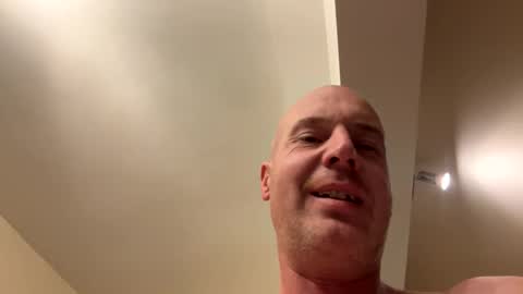 Stoodley22 online show from 11-18-25, 03:49