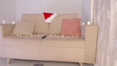 Snapshot of stormi___1 chatting on 12-14-24, 09:51 Zoe -INDEPENDENT MODEL online show from 12-14-24, 09:51