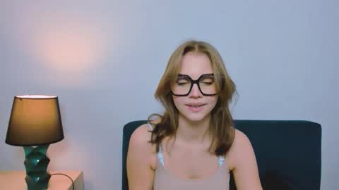 Snapshot of stormigold chatting on 03-04-26, 03:51 Stormi online show from 03-04-26, 03:51