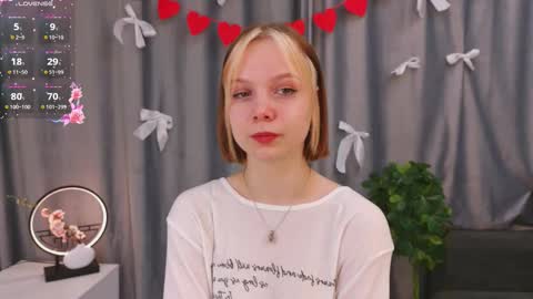 Luna online show from 02-15-26, 01:20