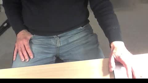 Snapshot of str8_dave chatting on 11-16-25, 05:51 Dave online show from 11-16-25, 05:51