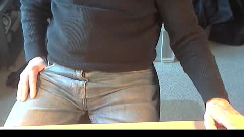 Snapshot of str8_dave chatting on 11-20-25, 03:12 Dave online show from 11-20-25, 03:12