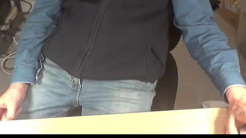 Snapshot of str8_dave chatting on 12-03-25, 07:45 Dave online show from 12-03-25, 07:45