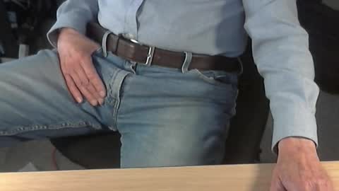 Snapshot of str8_dave chatting on 05-20-26, 10:21 Dave online show from 05-20-26, 10:21