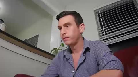 Snapshot of str8stuntcox chatting on 10-07-25, 03:47 Str8StuntCox online show from 10-07-25, 03:47