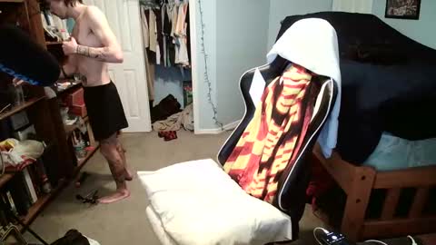 Snapshot of str8whiteboy21 chatting on 02-12-25, 05:37 str8whiteboy21 online show from 02-12-25, 05:37