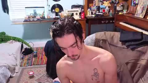 Snapshot of str8whiteboy21 chatting on 10-15-25, 07:47 str8whiteboy21 online show from 10-15-25, 07:47