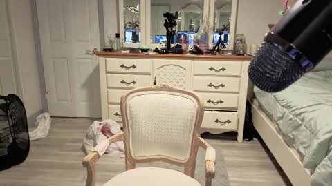 str8whiteboy21 online show from 12-14-25, 08:20