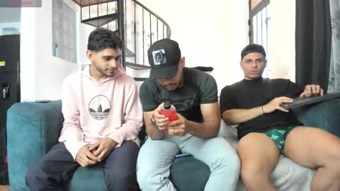 straight__friends online show from 12-14-25, 02:55