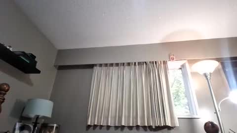 Snapshot of straightbear4you chatting on 10-16-25, 11:06 Straightbear4you online show from 10-16-25, 11:06