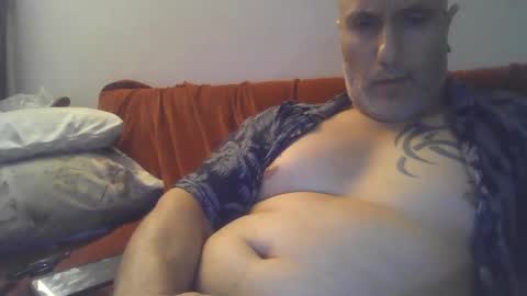 Snapshot of straightguy2024 chatting on 02-11-25, 08:15 StraightGuy online show from 02-11-25, 08:15
