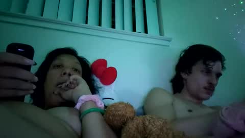 Snapshot of straightkinky42 chatting on 03-09-26, 05:22 straightkinky42 online show from 03-09-26, 05:22