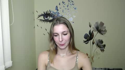 Snapshot of stranger_giirl chatting on 12-04-24, 04:16 Amalia online show from 12-04-24, 04:16