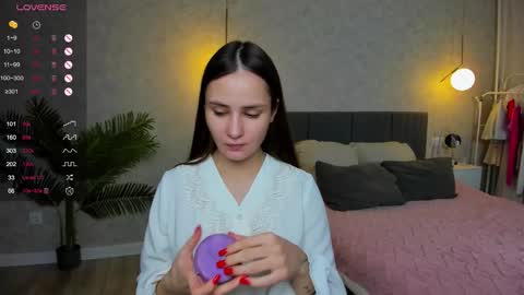 Laura online show from 01-16-26, 02:59