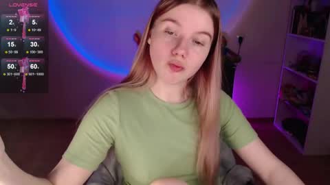 Snapshot of strawberry_juli chatting on 02-16-26, 01:29 Juli online show from 02-16-26, 01:29