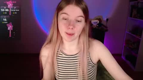 Snapshot of strawberry_juli chatting on 03-14-26, 11:37 Juli online show from 03-14-26, 11:37