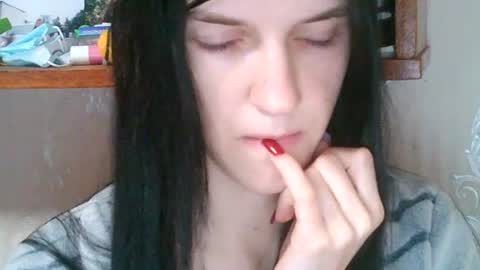 Snapshot of strawberry_storm chatting on 07-15-26, 08:14 Strawberry Storm online show from 07-15-26, 08:14