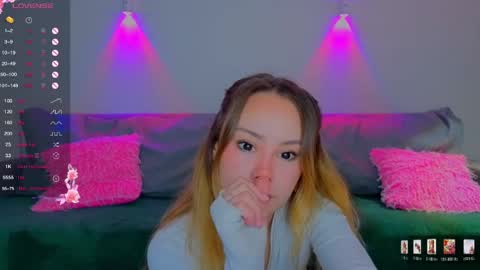 Tati and Lola online show from 05-28-26, 04:43