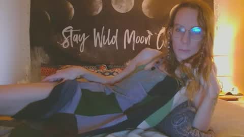 Snapshot of stray_dandelion chatting on 11-13-25, 10:08 stray_dandelion online show from 11-13-25, 10:08