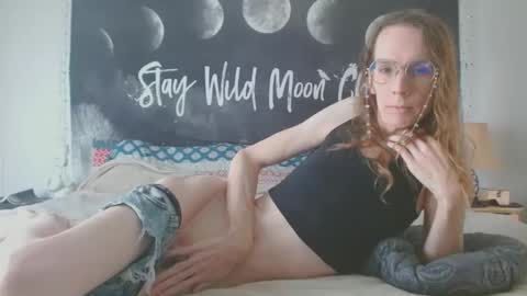 Snapshot of stray_dandelion chatting on 11-14-25, 09:46 stray_dandelion online show from 11-14-25, 09:46