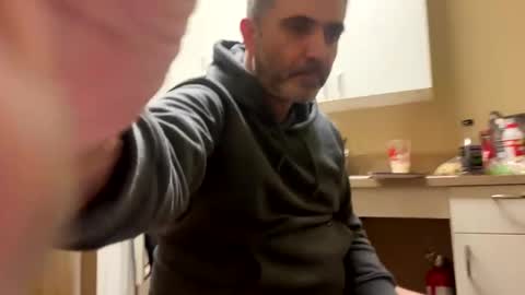 Snapshot of strictdaddy13 chatting on 09-13-25, 08:25 strictdaddy13 online show from 09-13-25, 08:25