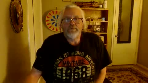 Snapshot of stroknpoker chatting on 10-25-25, 05:15 stroknpoker online show from 10-25-25, 05:15