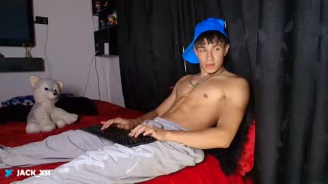 Snapshot of strong_jackxxx chatting on 10-03-25, 05:37 Daddy Jack online show from 10-03-25, 05:37