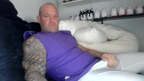 StrongAndHard online show from 01-25-25, 06:35