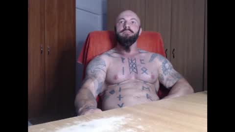 Snapshot of strongivan chatting on 06-08-26, 04:13 StrongIvan online show from 06-08-26, 04:13