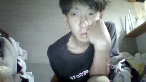 Asian boy online show from 05-31-26, 04:03
