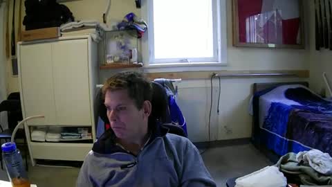 Snapshot of stturbo chatting on 09-27-25, 01:27 stturbo online show from 09-27-25, 01:27