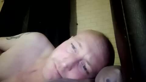 stu_art83 online show from 04-19-26, 07:38