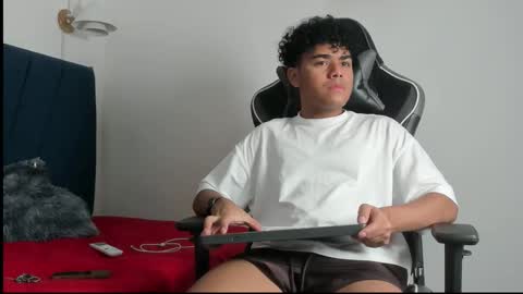 stuart_cass21 online show from 01-18-26, 05:11