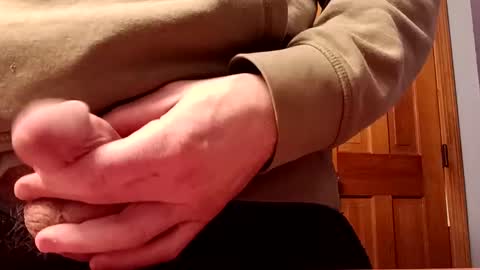 Snapshot of studmuffinizer3000 chatting on 03-02-25, 02:00 Stud online show from 03-02-25, 02:00