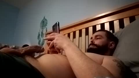 Snapshot of studmuffinizer3000 chatting on 03-09-26, 04:27 Stud online show from 03-09-26, 04:27