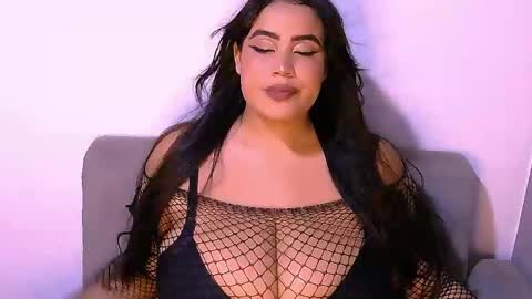 Snapshot of stweetemmac1 chatting on 04-18-26, 07:29 stweetemmac1 online show from 04-18-26, 07:29