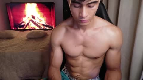 stylish man online show from 05-06-26, 09:20