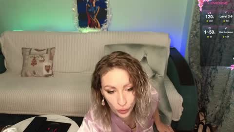 Snapshot of su4e4ka555 chatting on 01-06-25, 01:52 Su4e4ka555 online show from 01-06-25, 01:52