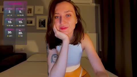 LINA online show from 10-05-25, 03:21