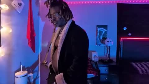 Hot Chocolate online show from 12-04-25, 02:54