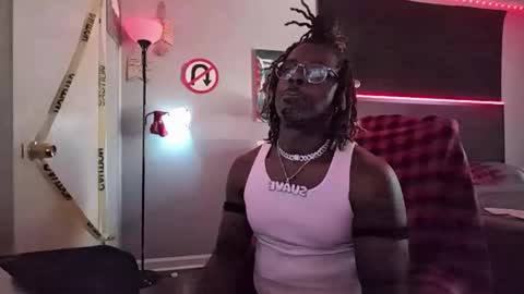 Hot Chocolate online show from 01-13-26, 07:41