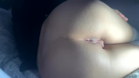 Snapshot of subdomcouple_ chatting on 10-28-25, 10:34 subdomcouple_ online show from 10-28-25, 10:34