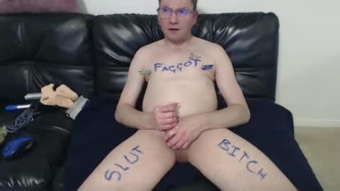 Snapshot of subfag4you chatting on 10-18-25, 03:20 Sub Bottom for You online show from 10-18-25, 03:20